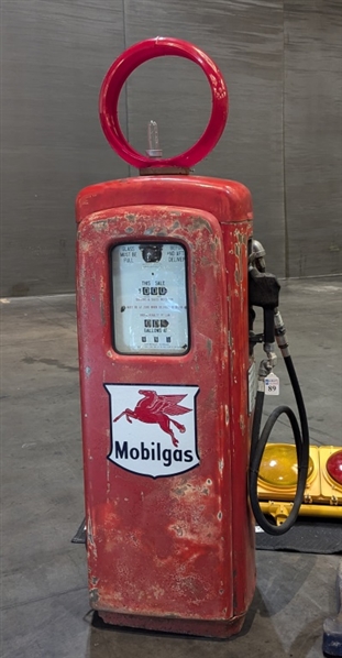 Mobil Gas Pump